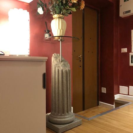 Residenza Giulia Al Colosseo Рим Екстериор снимка