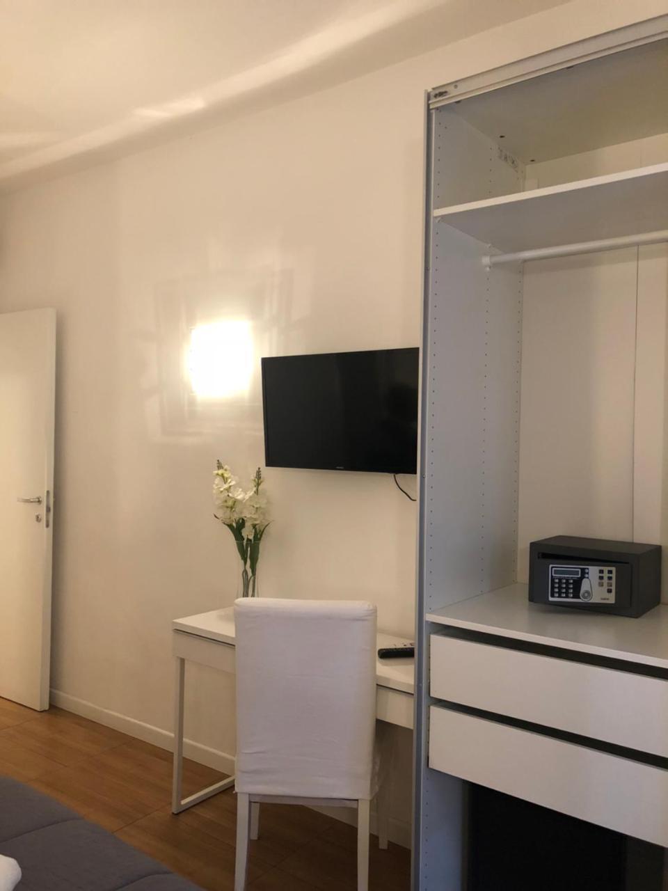 Residenza Giulia Al Colosseo Рим Екстериор снимка