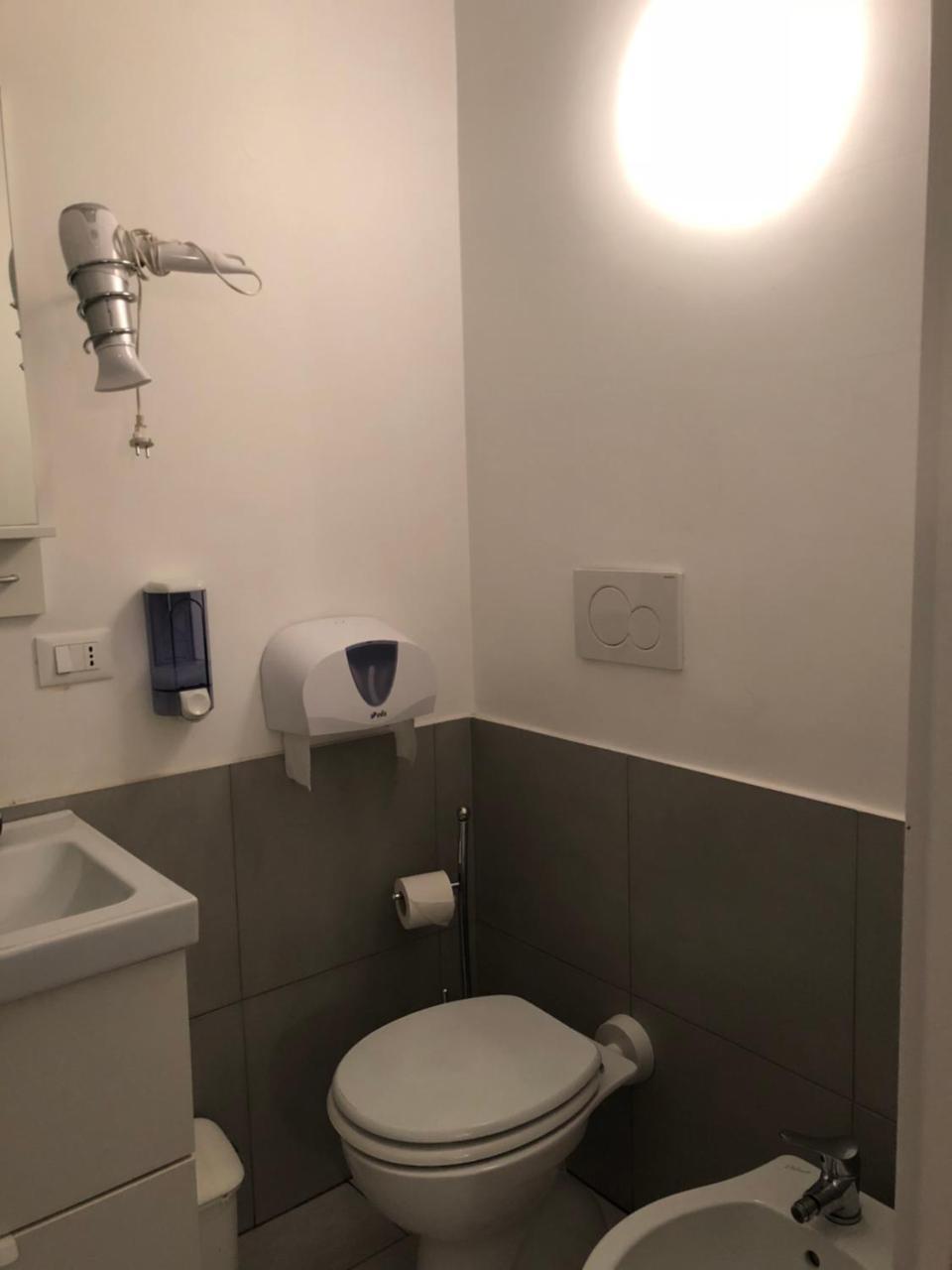 Residenza Giulia Al Colosseo Рим Екстериор снимка